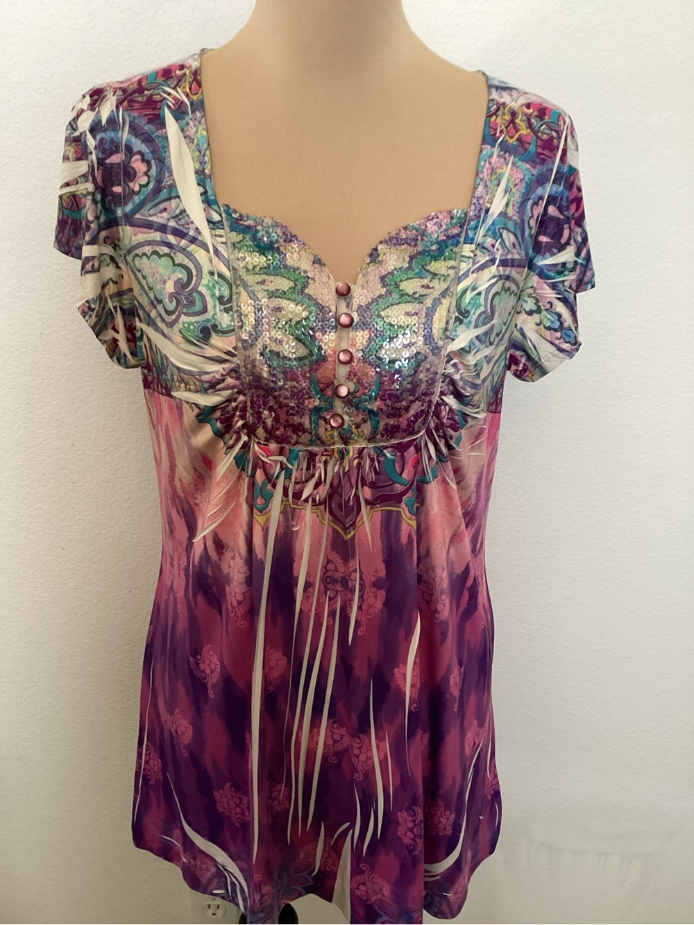 Apt. 9 Purple Pink Multicolor Sequined Scoop Neck Short Sleeve Tee